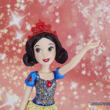 Disney Hercegnők: Ragyogó Hófehérke baba 28cm - Hasbro